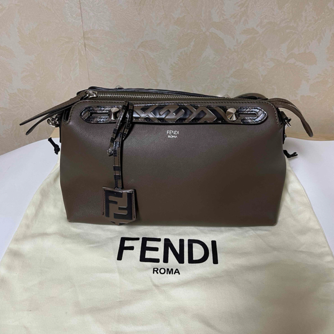 FENDI(フェンディ)のフェンディ　FENDI バイザウェイ　レザーボストンバッグ　美品 レディースのバッグ(ショルダーバッグ)の商品写真