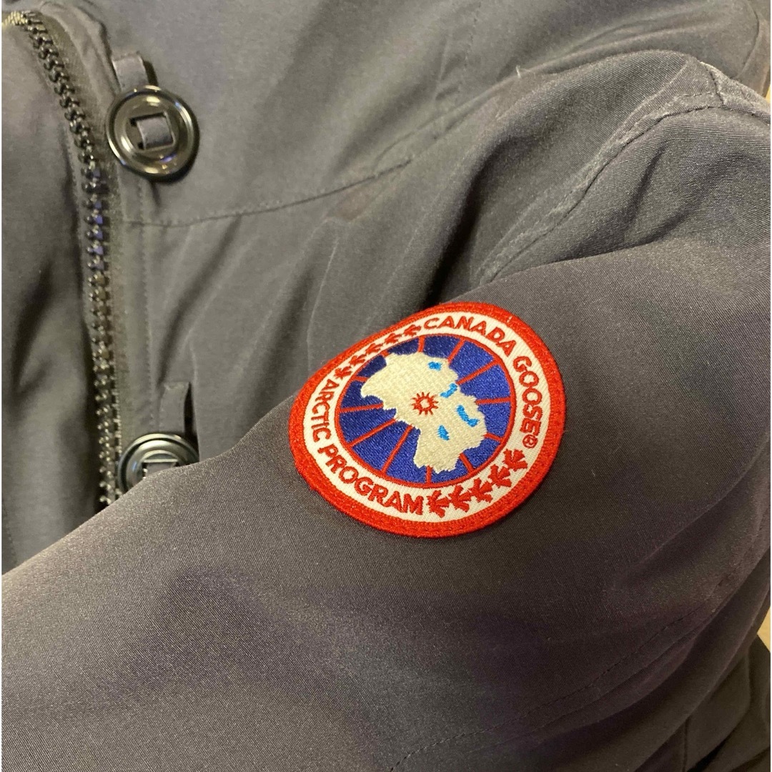 CANADA GOOSE(カナダグース)のカナダグース　ブロンテパーカー　S ネイビー レディースのジャケット/アウター(ダウンジャケット)の商品写真