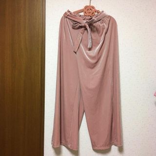 ジーユー(GU)の【GU】ベロアワイドパンツ(カジュアルパンツ)