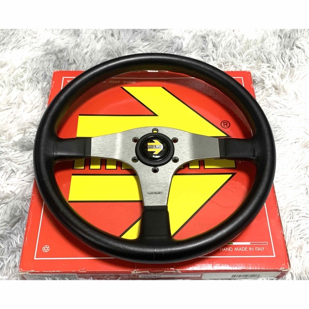 MOMO - 美品 MOMO モデナ レザーステアリング 350mm 即納◎の MOMO - 美品 MOMO モデナ レザーステアリング 350mm 即納◎の