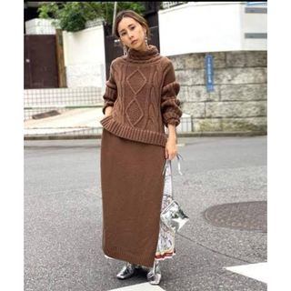 アメリヴィンテージ(Ameri VINTAGE)のLONG SLIT CABLE KNIT TOP(ニット/セーター)