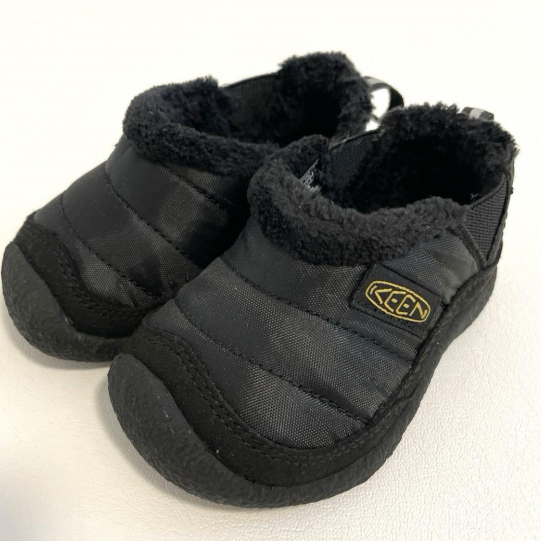 KEEN(キーン)の新品　KEEN ベビーボアシューズ　11.5㎝　ブラック キッズ/ベビー/マタニティのベビー靴/シューズ(~14cm)(スニーカー)の商品写真