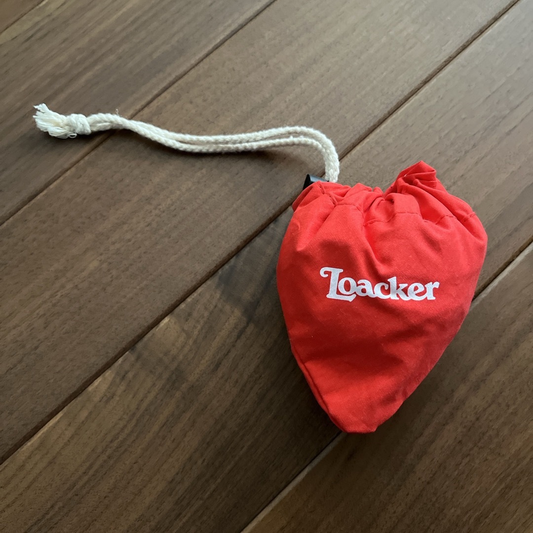 【新品】loacker  苺エコバッグ　ローカー レディースのバッグ(エコバッグ)の商品写真