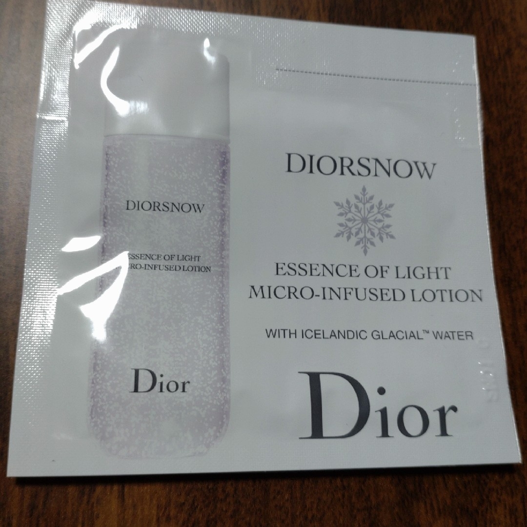 Dior(ディオール)のディオール　スノー　サンプルセット コスメ/美容のキット/セット(サンプル/トライアルキット)の商品写真