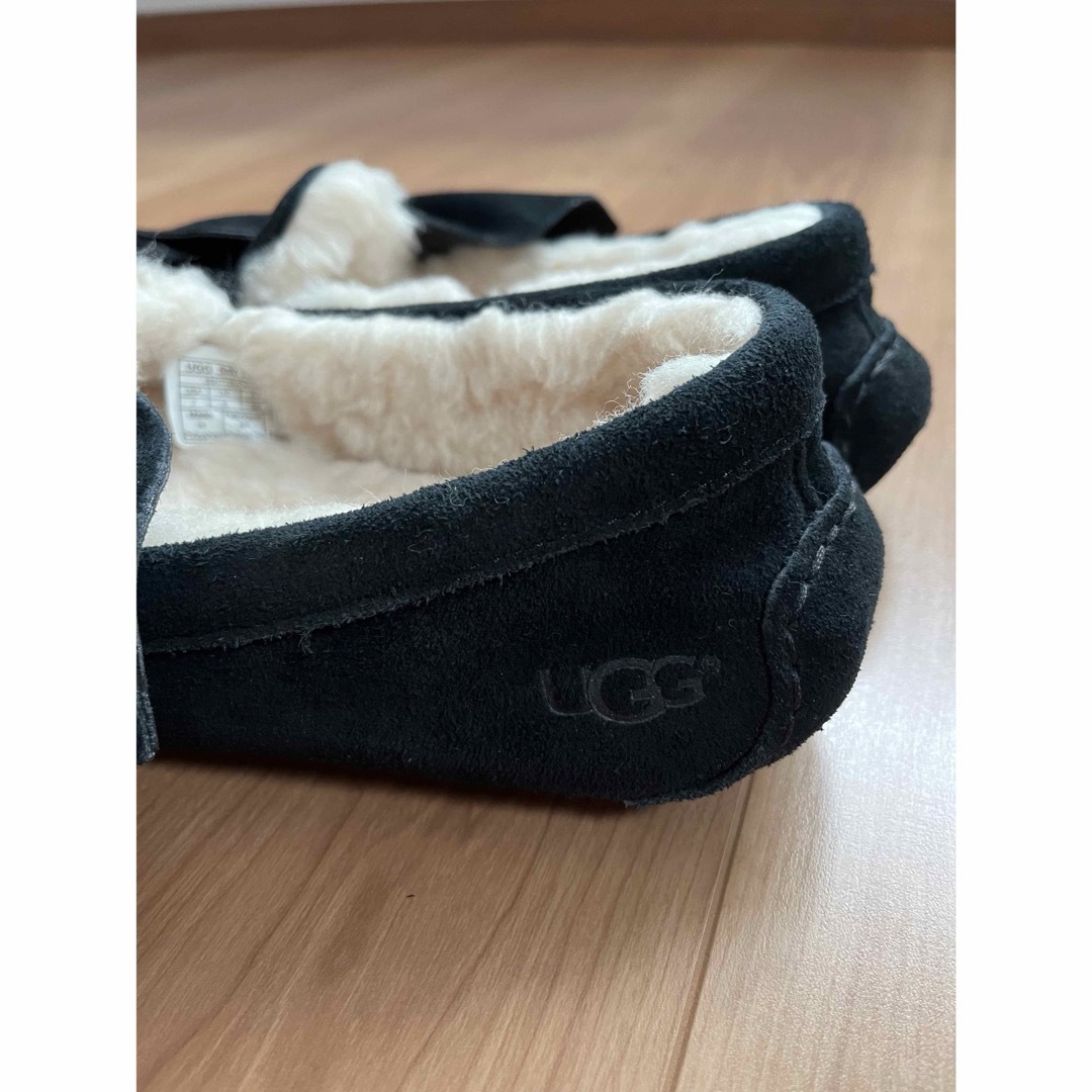 UGG アグ　モカシン　リボン　ブラック　24cm