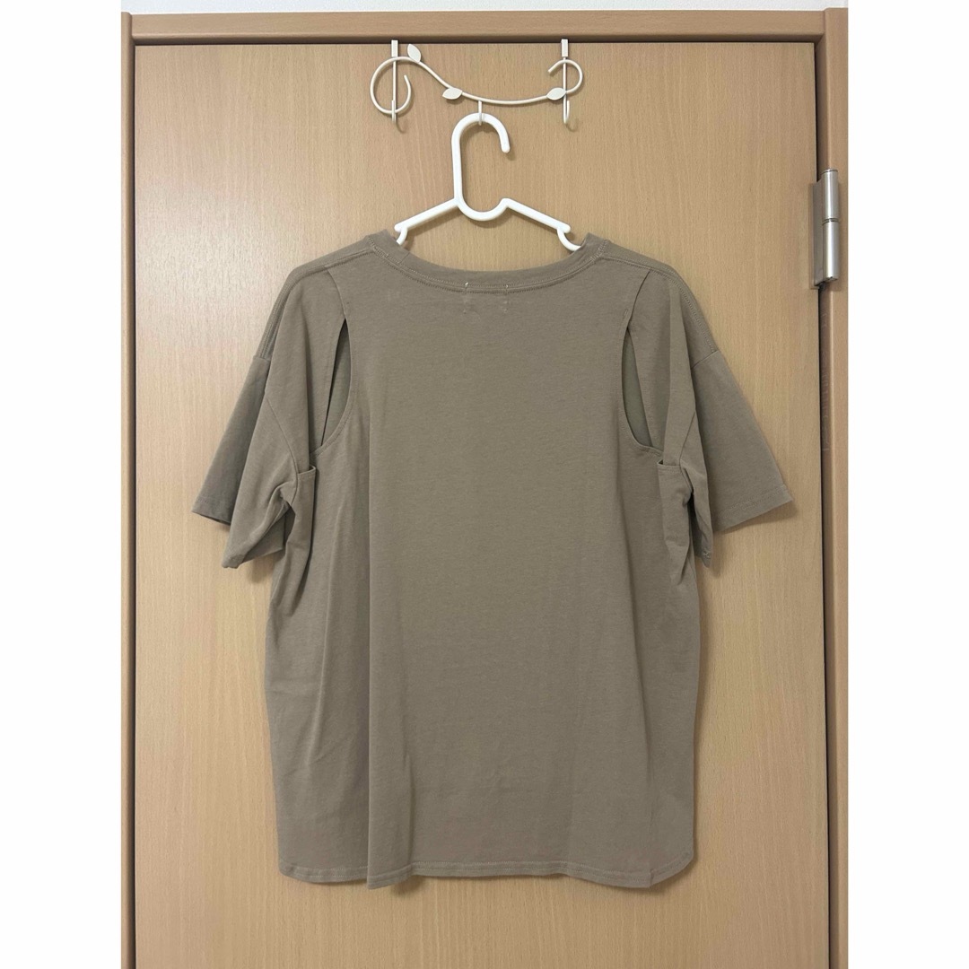 CLEIO(クレイオ)の【CLEIO】カットアウトペイントTシャツ レディースのトップス(Tシャツ(半袖/袖なし))の商品写真