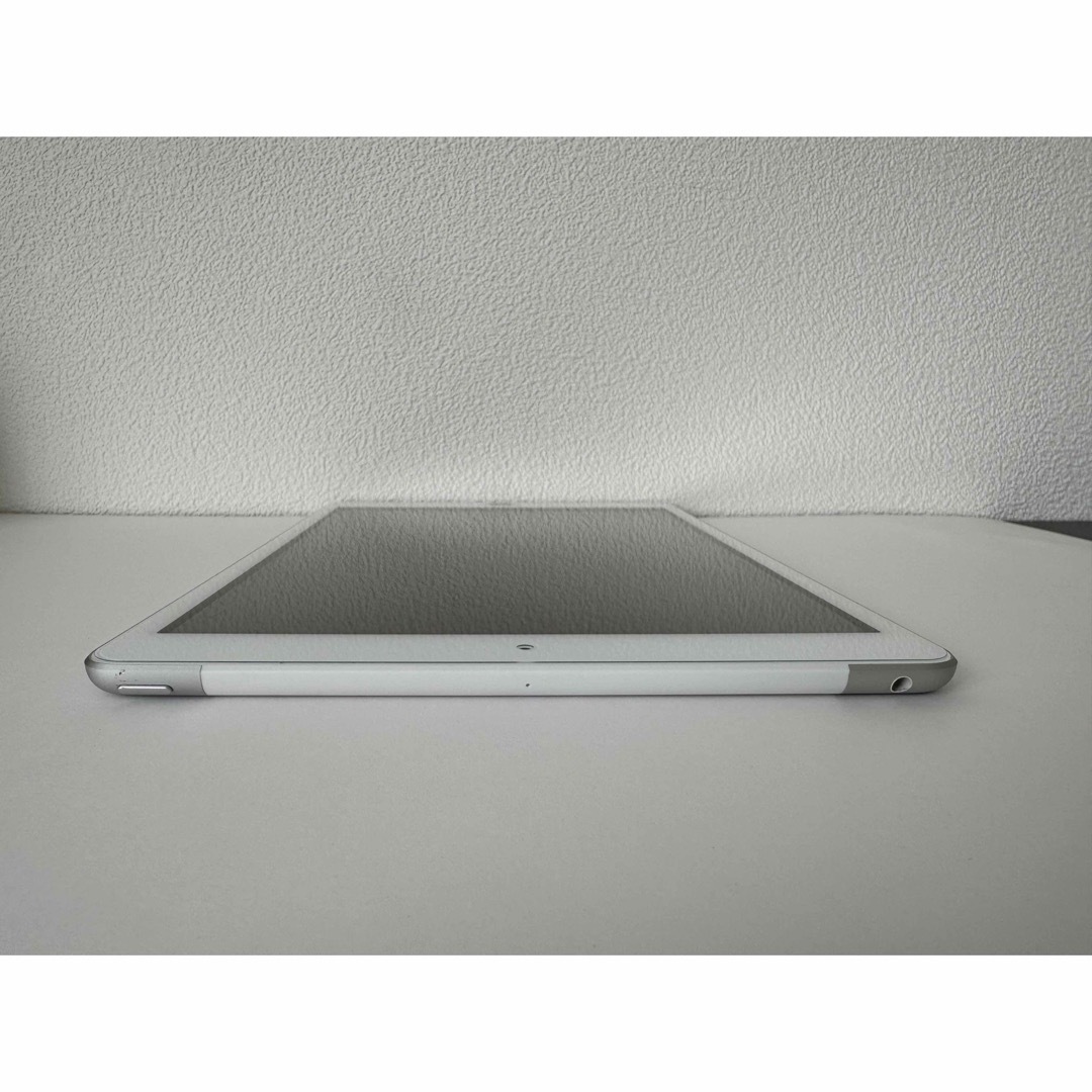 Apple iPad 第7世代 32GB Wi-Fi + Cellularモデル Apple iPad 第7世代 32GB Wi-Fi + Cellularモデル