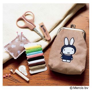 ミッフィー(miffy)の新品‼️miffy 刺しゅうがま口ポーチ&ソーイングセット リンネル 付録(ポーチ)