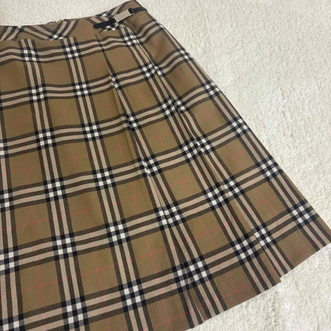 バーバリーロンドン ノバチェック プリーツスカート ひざ丈 L レディースのスカート(ひざ丈スカート)の商品写真