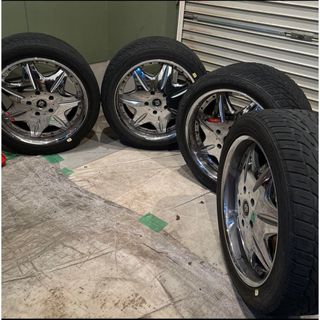 定価88万円！　WORK LS 22インチホイール　305 40 R22(タイヤ・ホイールセット)