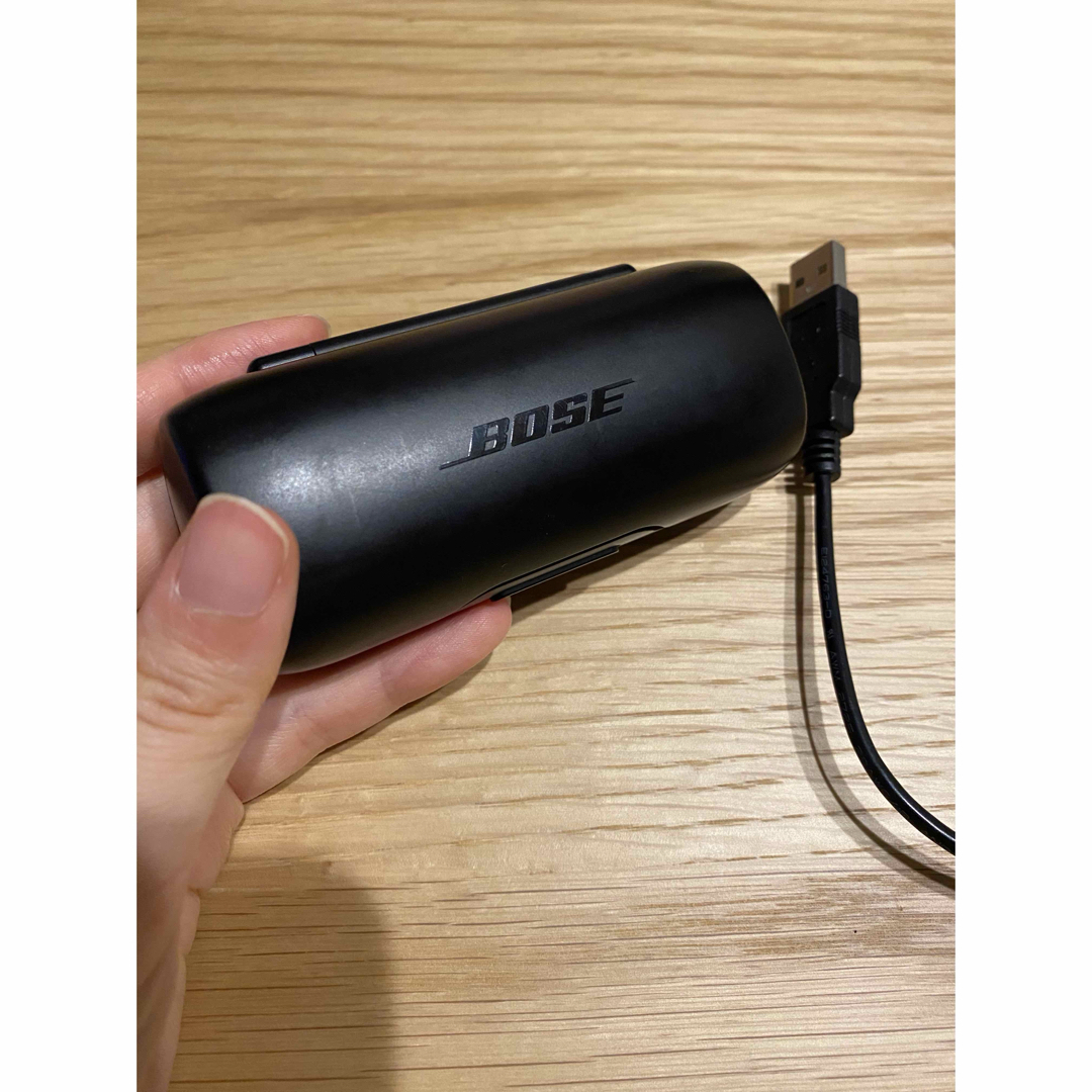 BOSE(ボーズ)のBOSE SoundSport Free ワイヤレスイヤフォン スマホ/家電/カメラのオーディオ機器(ヘッドフォン/イヤフォン)の商品写真