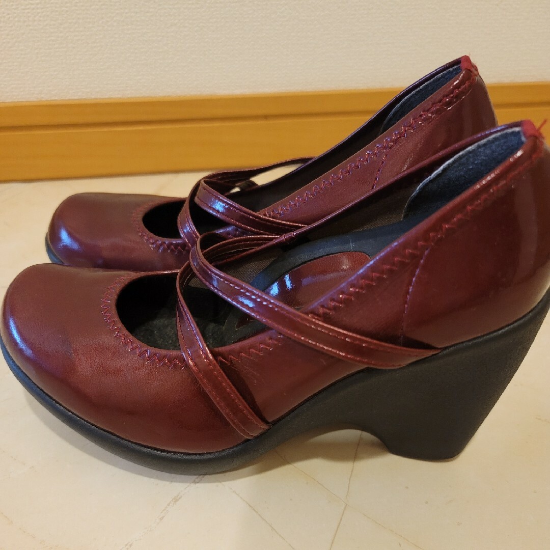 Re:getA(リゲッタ)のRe:geta リゲッタ クロスベルト ヒールシェイプ 9㎝パンプス レディースの靴/シューズ(ハイヒール/パンプス)の商品写真