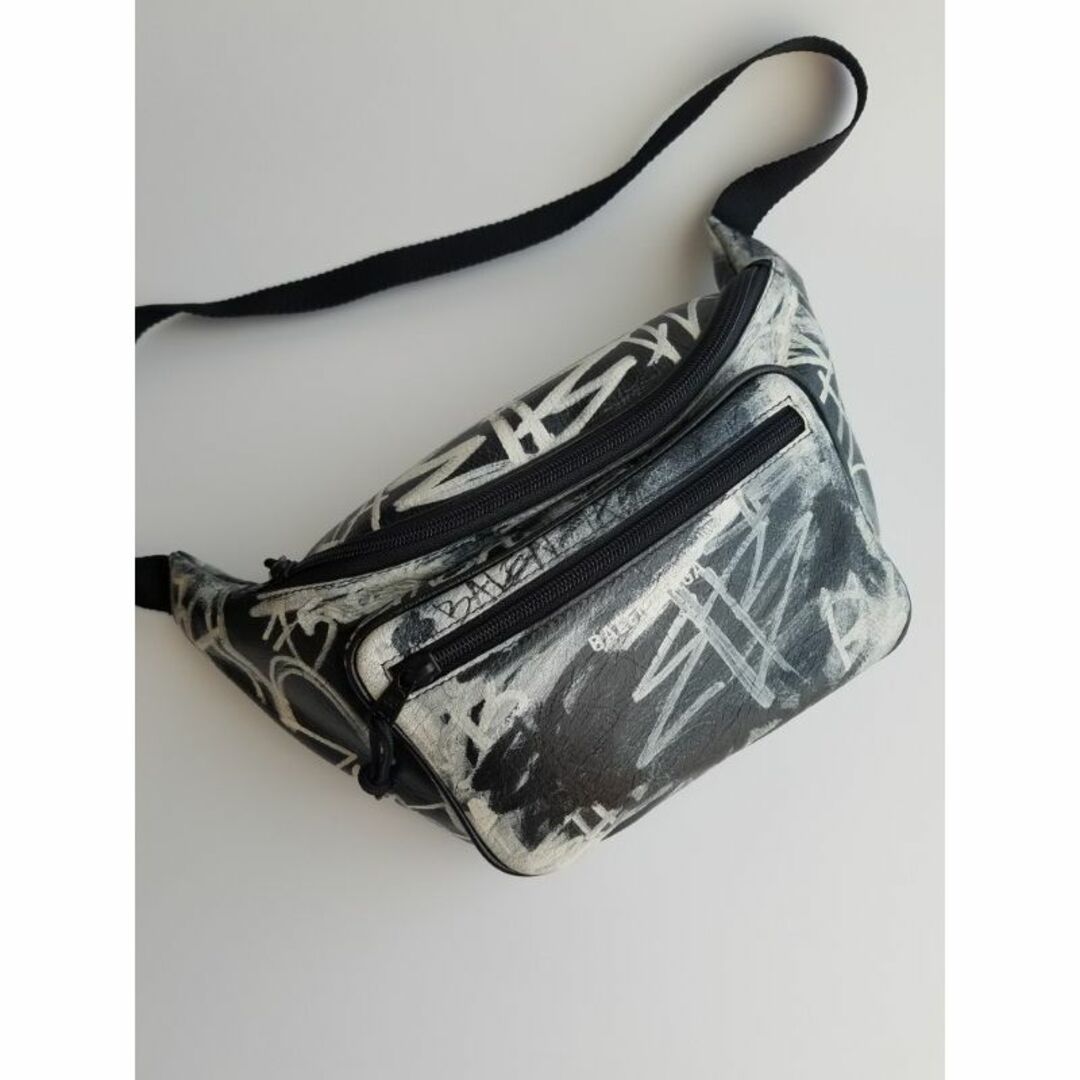 グラフィティBALENCIAGA EXPLORER GRAFFITI ショルダーバッグ グラフィティBALENCIAGA EXPLORER GRAFFITI ショルダーバッグ