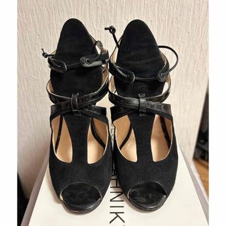 マノロブラニク(MANOLO BLAHNIK)のマノロブラニク　グラディエーター風　レースアップサンダル　37.5(サンダル)