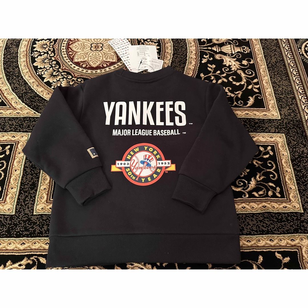 MLB(メジャーリーグベースボール)のMLB ニューヨークヤンキース　裏起毛トレーナー　120 キッズ/ベビー/マタニティのキッズ服男の子用(90cm~)(Tシャツ/カットソー)の商品写真