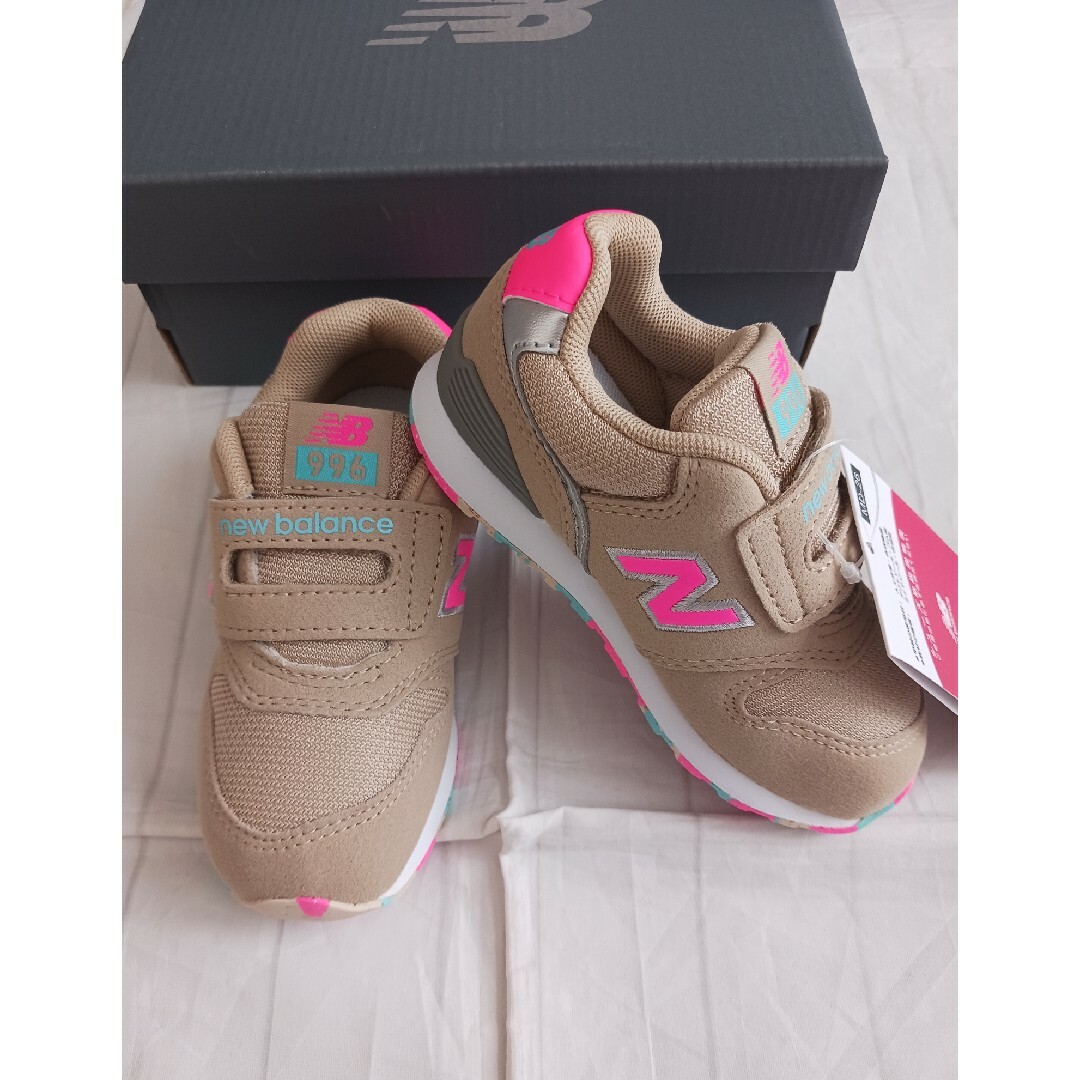 New Balance(ニューバランス)のシューズ IZ996スニーカーニューバランス15cmキッズ靴子供ベビー キッズ/ベビー/マタニティのキッズ靴/シューズ(15cm~)(スニーカー)の商品写真