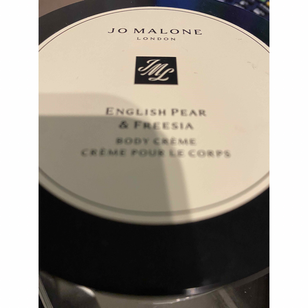 Jo Malone(ジョーマローン)のJo Malone London イングリッシュペアー＆フリージアボディクリーム コスメ/美容のボディケア(ボディクリーム)の商品写真