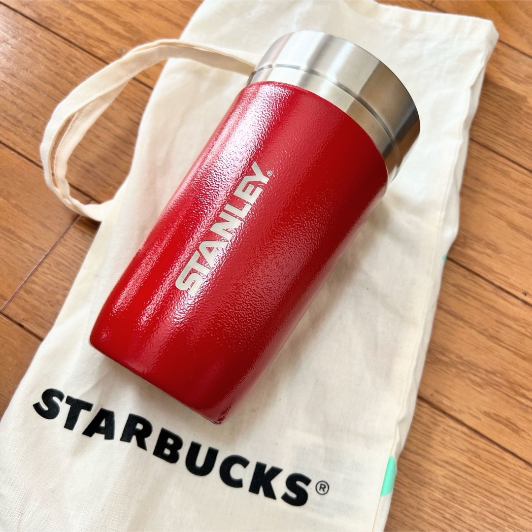 Starbucks(スターバックス)の【新品・未使用】スタバ Starbucks タンブラー Stanley インテリア/住まい/日用品のキッチン/食器(タンブラー)の商品写真