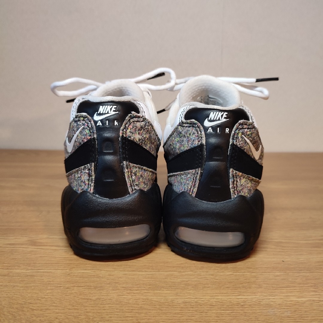 ☆極美品 大人気 NIKE WMNS AIR MAX 95 SE ☆極美品 大人気 NIKE WMNS AIR MAX 95 SE