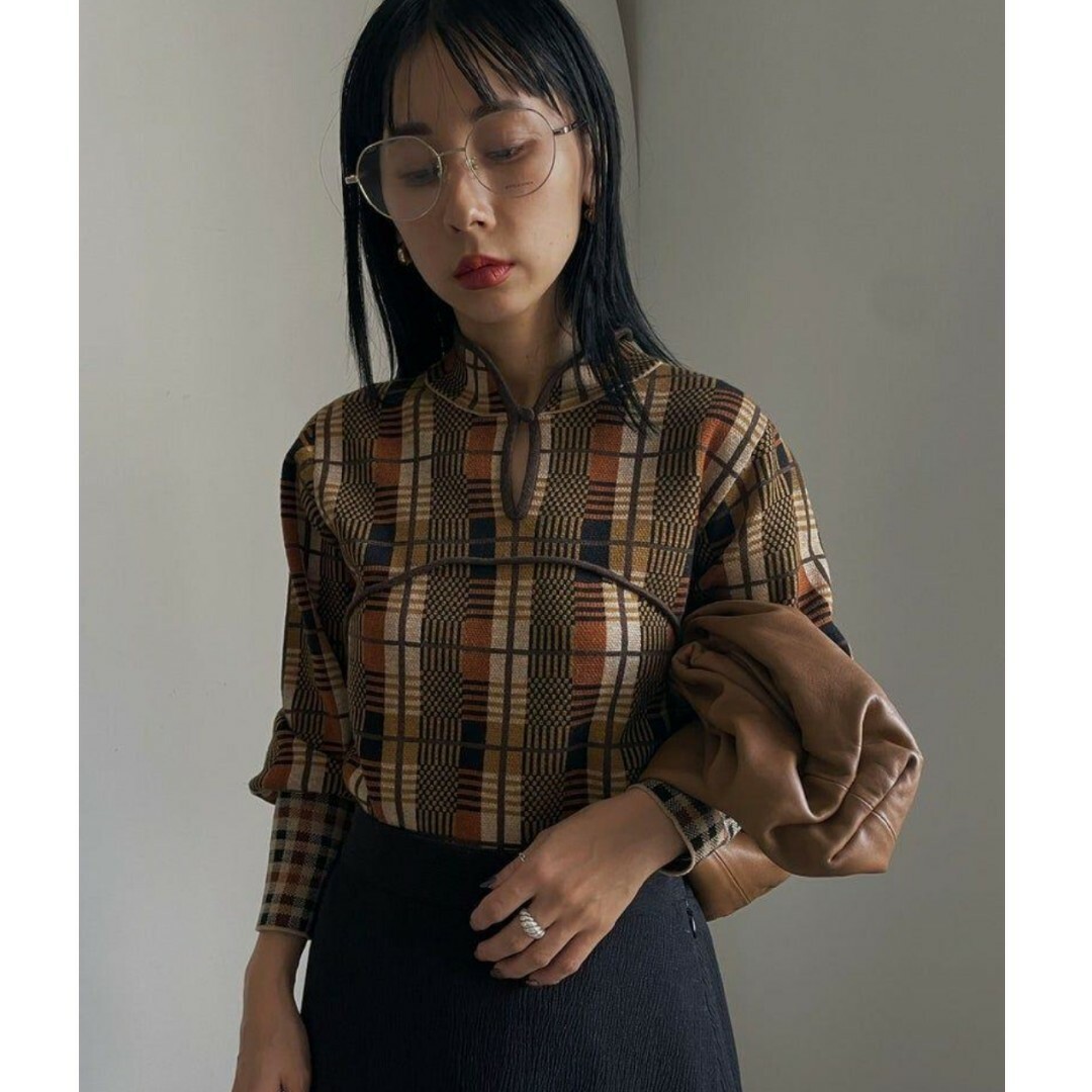 Ameri VINTAGE(アメリヴィンテージ)の新品タグ付き　AMERI SWITCHING CHECK KNIT TOP レディースのトップス(ニット/セーター)の商品写真