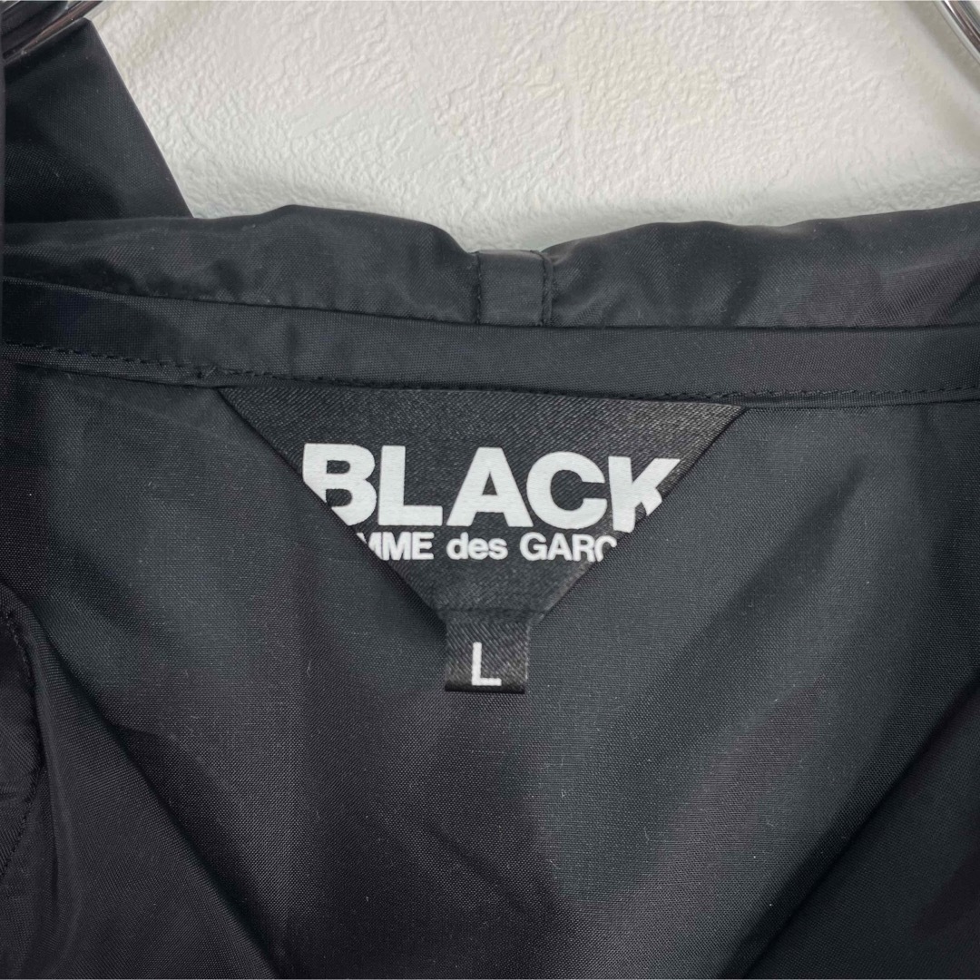 BLACK COMME des GARCONS(ブラックコムデギャルソン)の【希少】ブラックコムデギャルソン 19AW 短冊 カットオフ ナイロンコート L メンズのジャケット/アウター(モッズコート)の商品写真