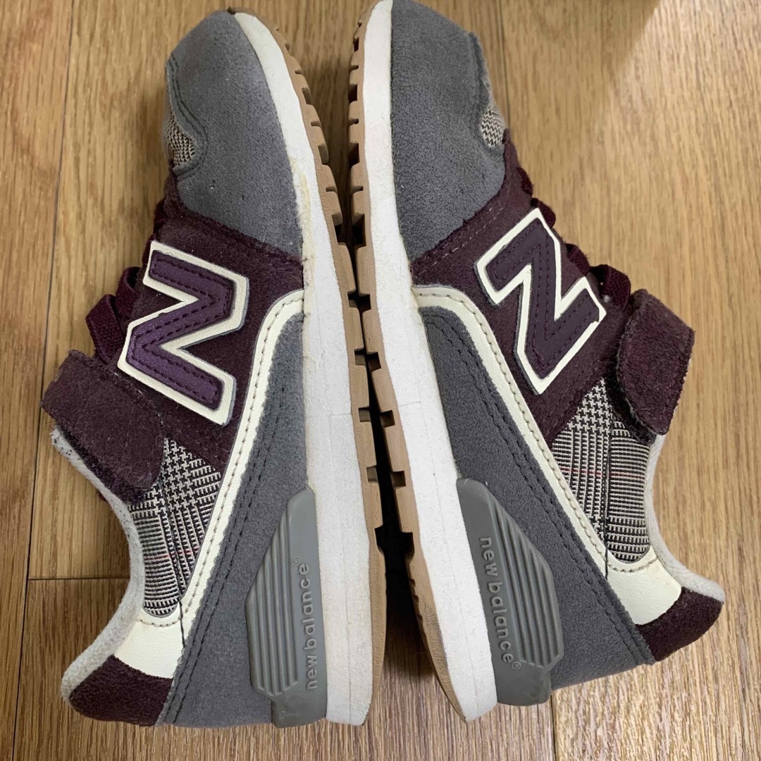 New Balance(ニューバランス)のニューバランス new balance  スニーカー 996 チェック18cm キッズ/ベビー/マタニティのキッズ靴/シューズ(15cm~)(スニーカー)の商品写真