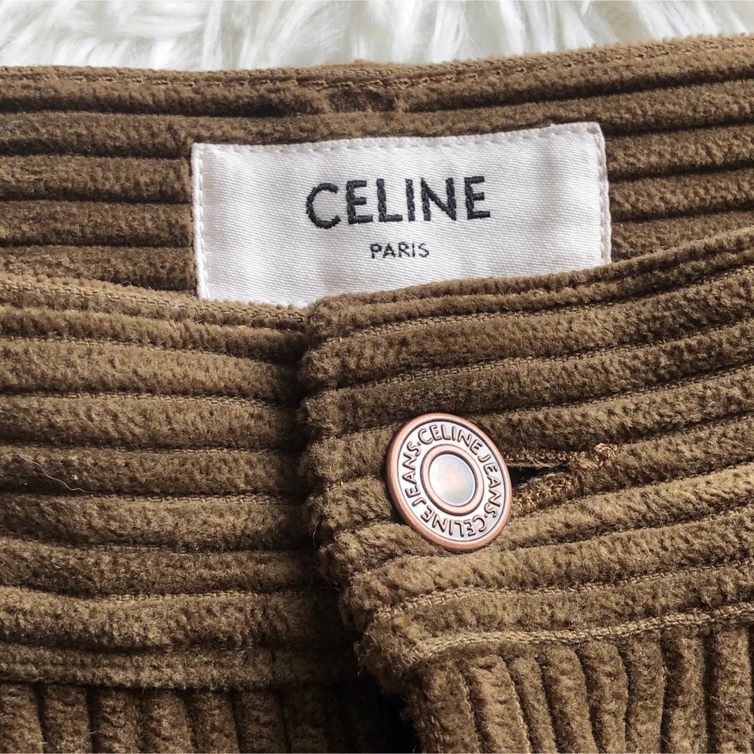 celine(セリーヌ)のCElLINE セリーヌ　キティジーンズ　コーデュロイ　2022 aw レディースのパンツ(デニム/ジーンズ)の商品写真