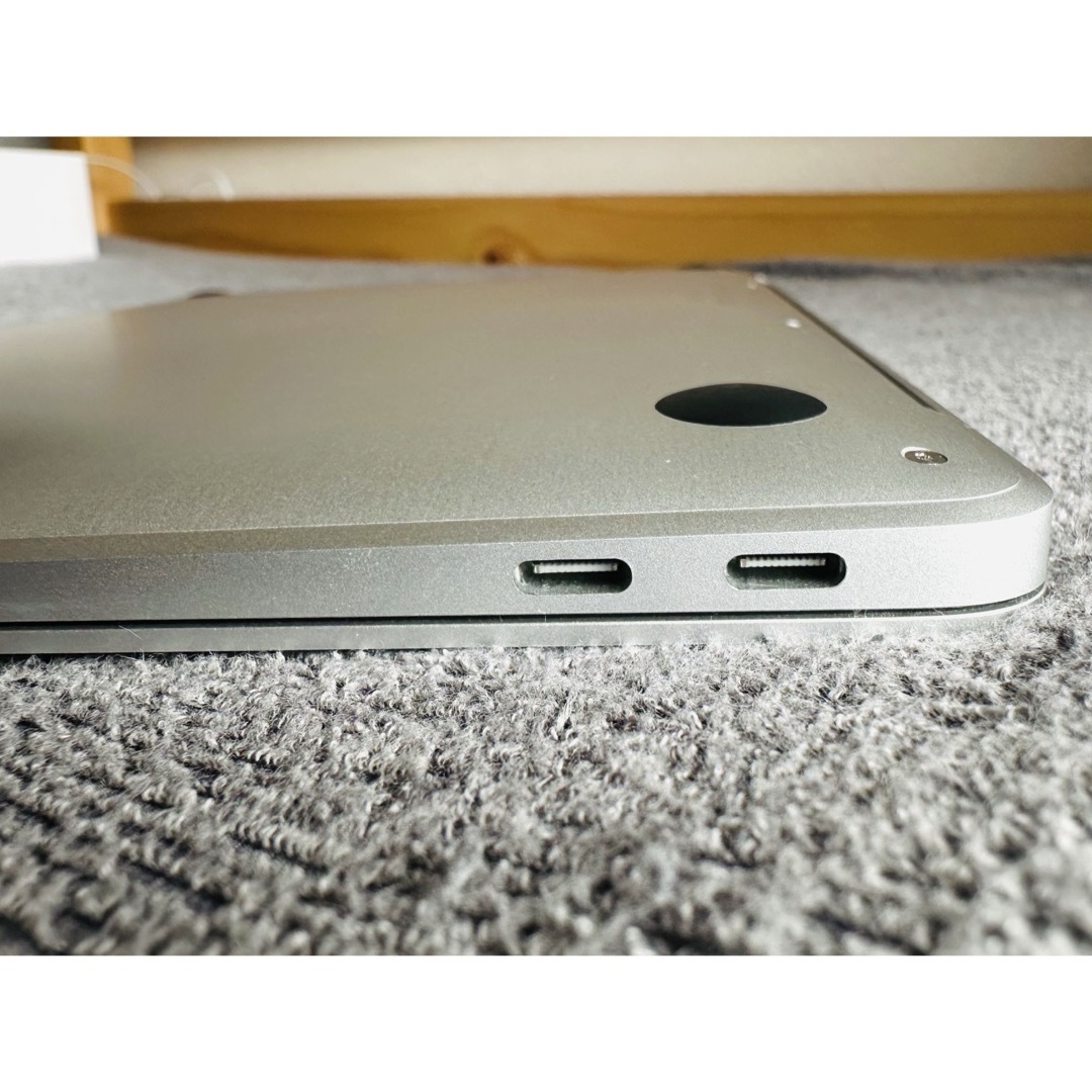 Apple MacBook Air M1 Apple MacBook Air M1