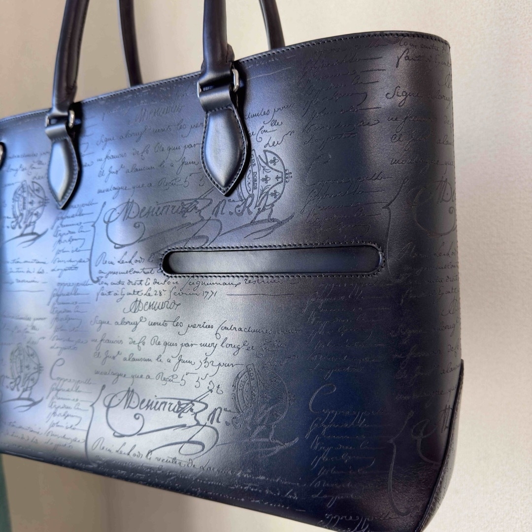 BERLUTI - 世界に一つ ベルルッティ トゥジュール BERLUTI - 世界に一つ ベルルッティ トゥジュール