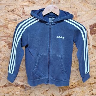 アディダス(adidas)のアディダス　130　パーカー　上着　アウター　通学　学校　男女(ジャケット/上着)