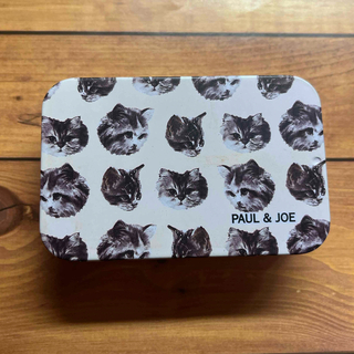 ポールアンドジョー(PAUL & JOE)のポール&ジョー　猫　缶スライドケース(その他)