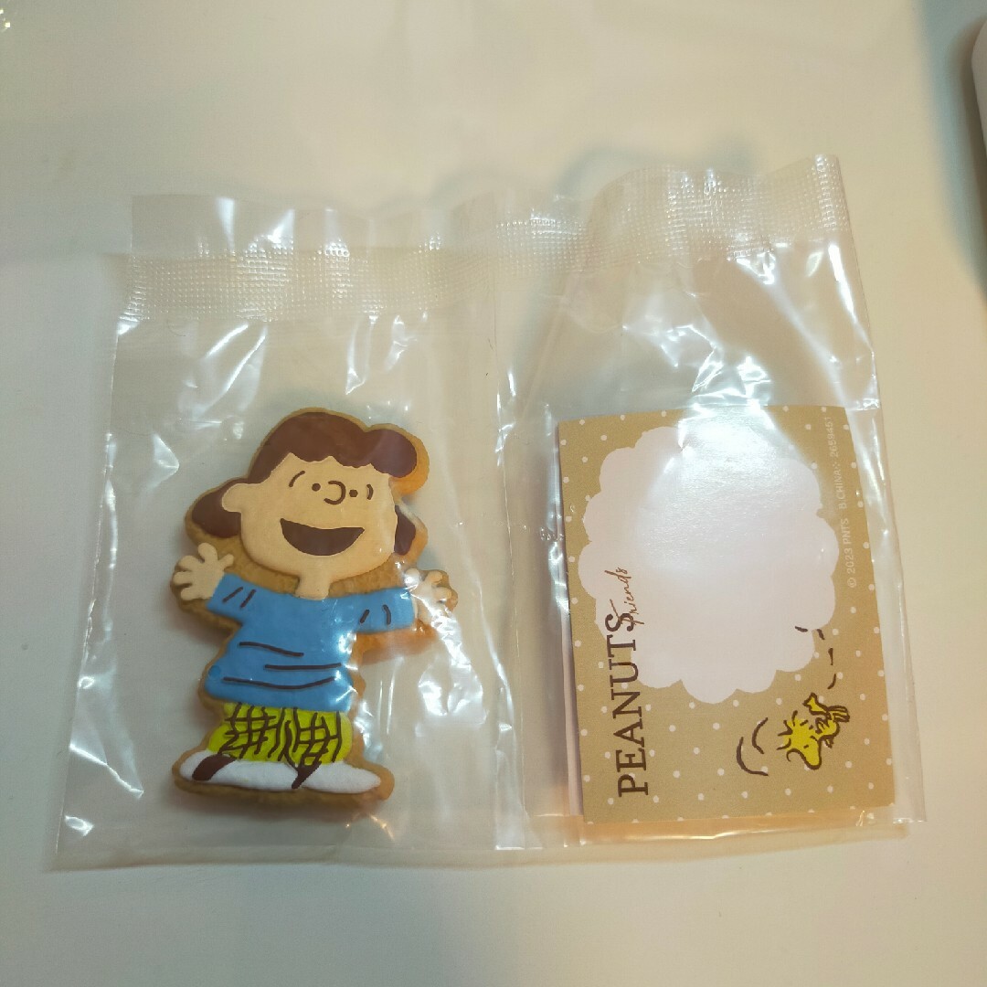 PEANUTS(ピーナッツ)のSNOOPY　クッキーマグネット　ルーシー エンタメ/ホビーのおもちゃ/ぬいぐるみ(キャラクターグッズ)の商品写真