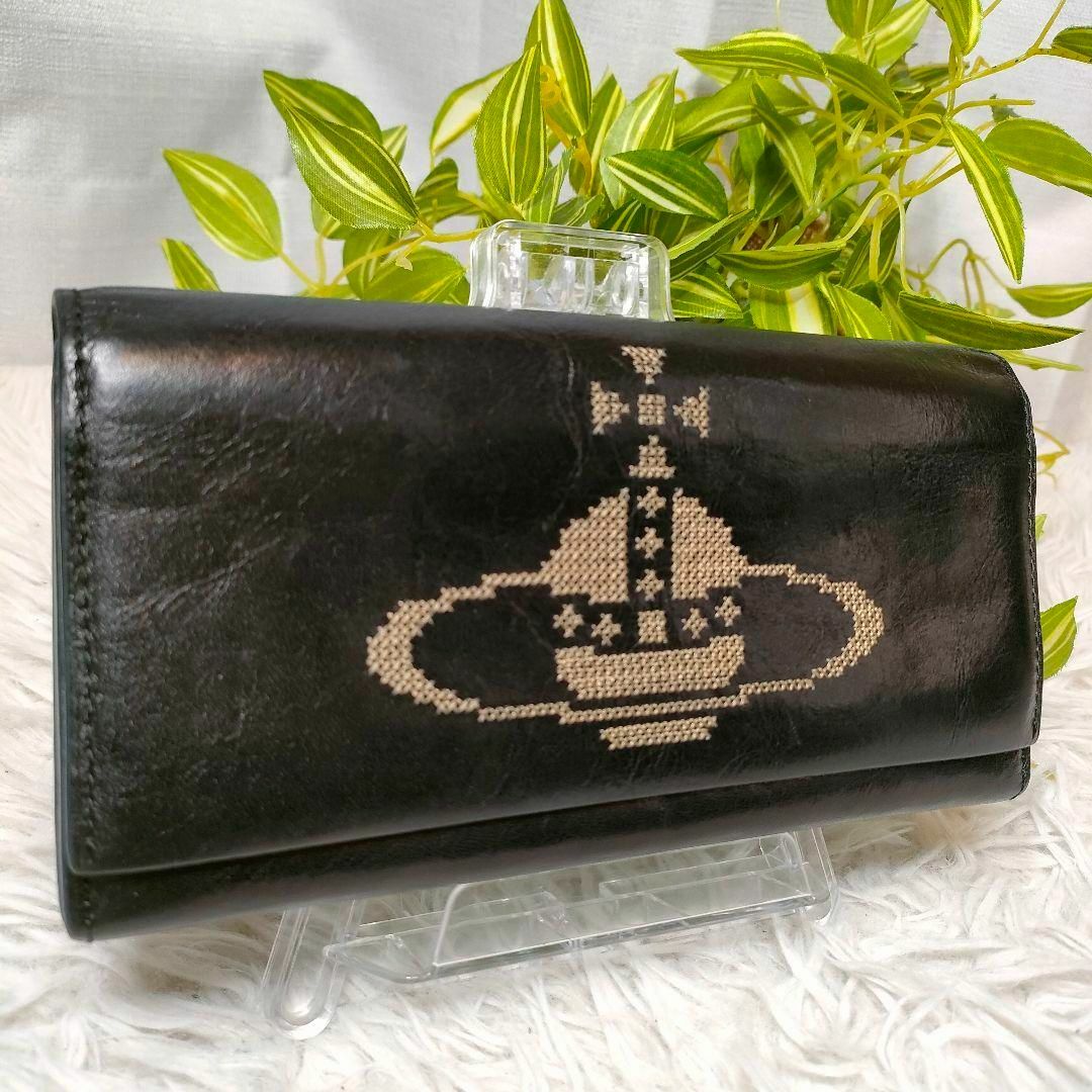 Vivienne Westwood(ヴィヴィアンウエストウッド)のヴィヴィアンウエストウッド 長財布 オーブ ロゴ ブラック レザー ビックオーブ レディースのファッション小物(財布)の商品写真