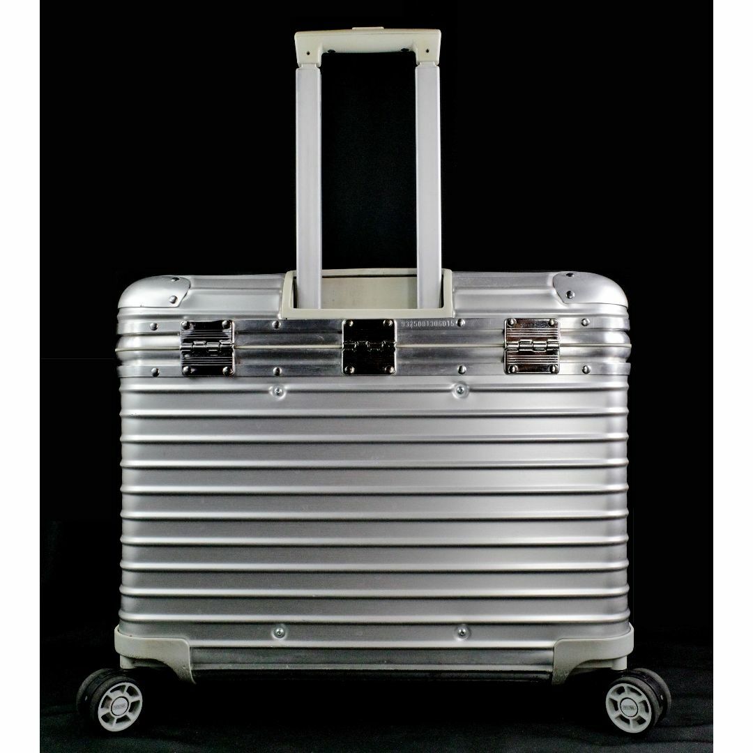 良品 RIMOWA リモワ 廃盤トパーズ2輪 32L シルバー スーツケース 良品 RIMOWA リモワ 廃盤トパーズ2輪 32L シルバー スーツケース