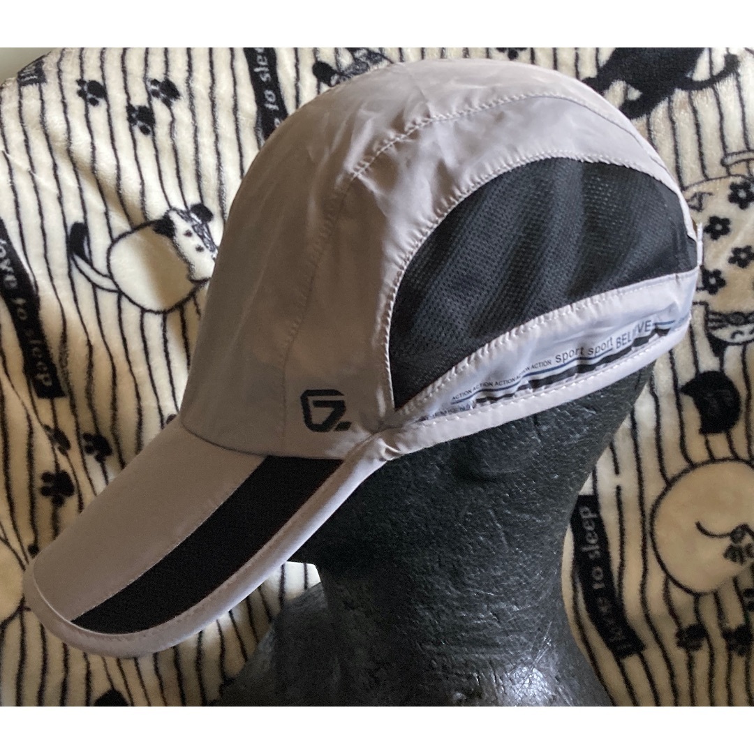 ランニングキャップ【GADIEMKENSD】グレーカラー帽子CAP/フリーサイズ スポーツ/アウトドアのランニング(ウェア)の商品写真
