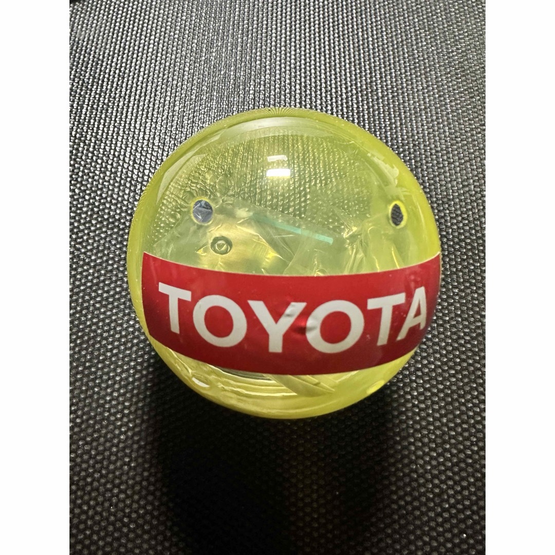 トヨタ(トヨタ)の新品　TOYOTA  車模型　カチャカチャ　青 エンタメ/ホビーのおもちゃ/ぬいぐるみ(模型/プラモデル)の商品写真