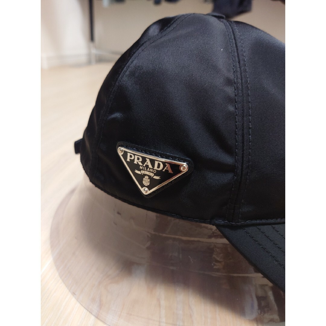 PRADA(プラダ)の《新品未使用》Re-Nylon ベースボールキャップ レディースの帽子(キャップ)の商品写真