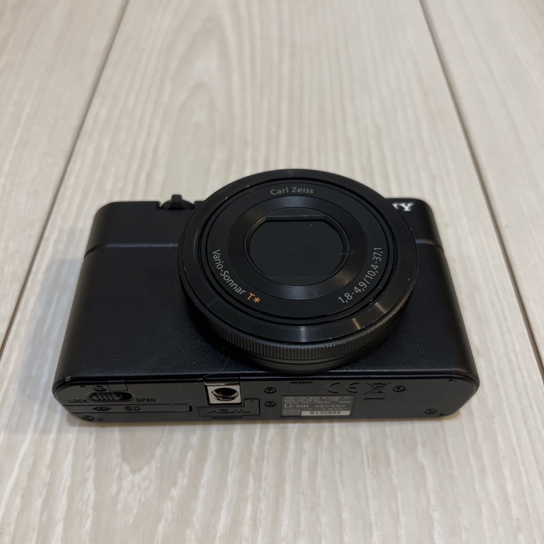 SONY(ソニー)のSONY デジタルカメラ　DSC-RX100  スマホ/家電/カメラのカメラ(コンパクトデジタルカメラ)の商品写真