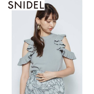 SNIDEL - snidel オフショルニットトップス 2015SS ヨンア着用の通販 ...