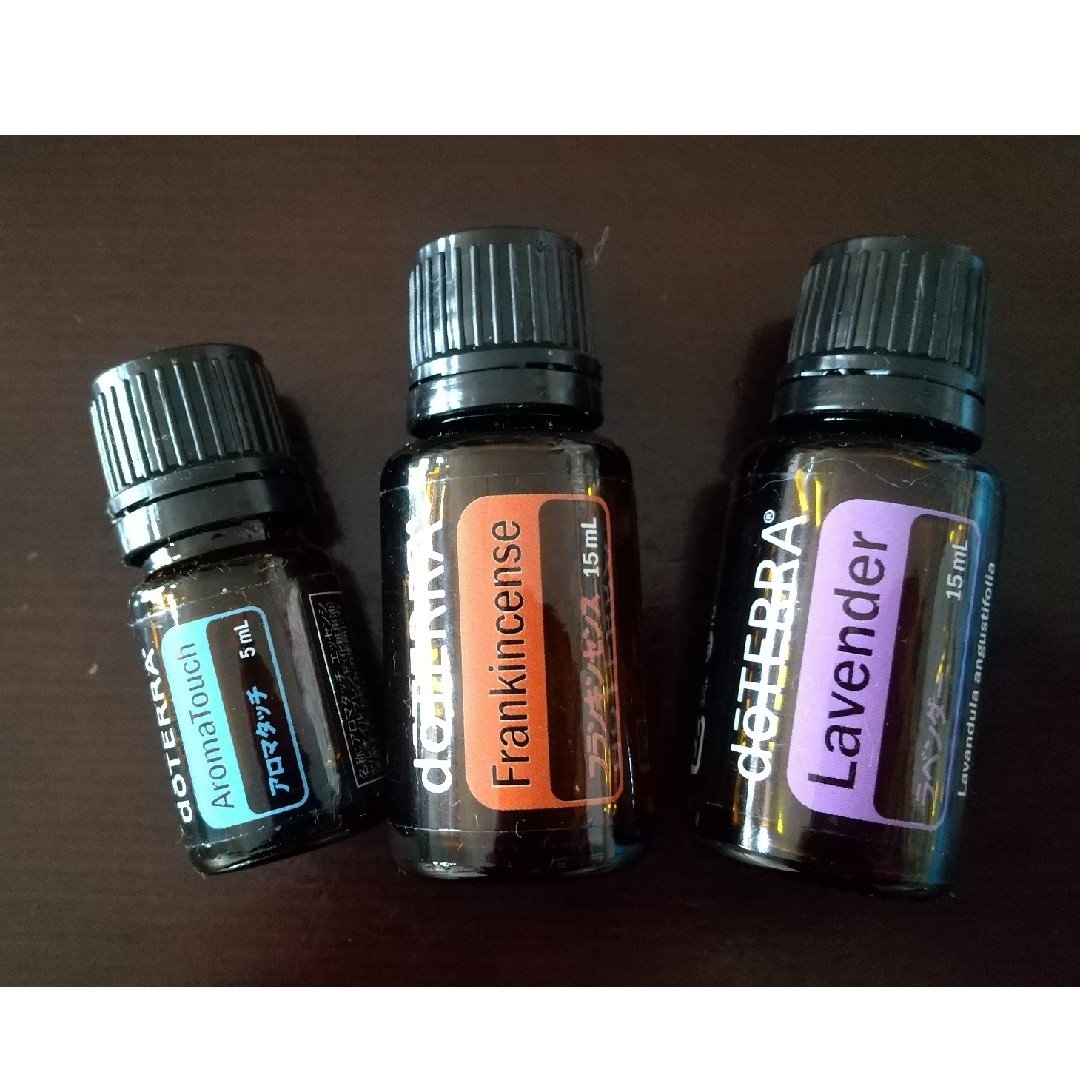 doTERRA(ドテラ)のドテラ　エッセンシャルオイル　３本セット コスメ/美容のリラクゼーション(エッセンシャルオイル（精油）)の商品写真