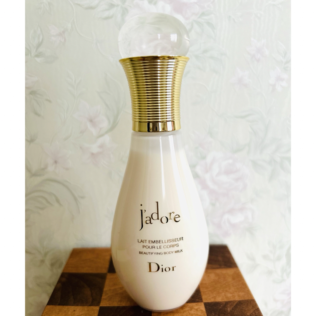 Dior(ディオール)のここ様専用　DIOR ジャドール　ボディミルク　75ml コスメ/美容のボディケア(ボディローション/ミルク)の商品写真