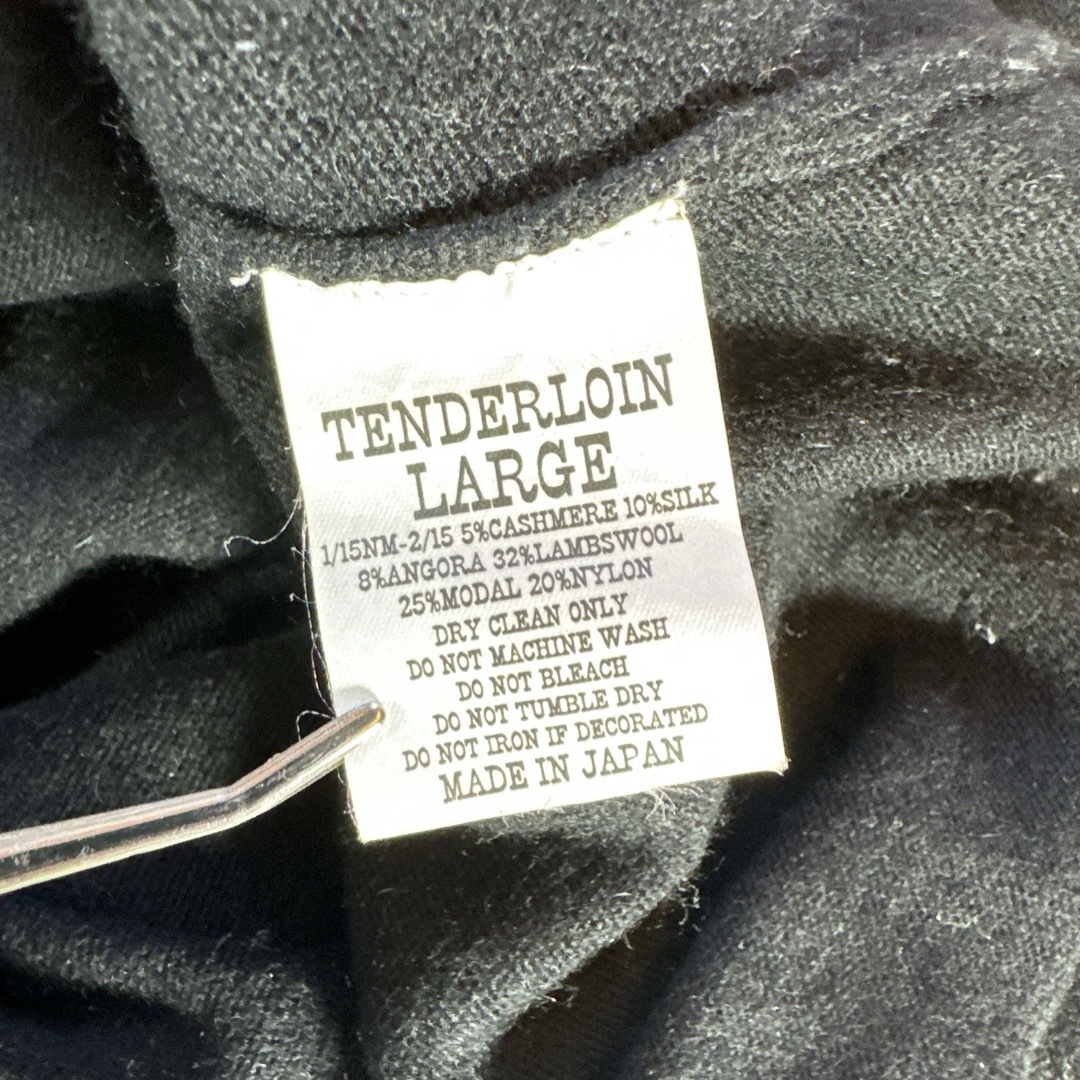 TENDERLOIN(テンダーロイン)の美品　テンダーロイン　NFL ニット　カシミア　セーター　黒　L 正規品 メンズのトップス(ニット/セーター)の商品写真