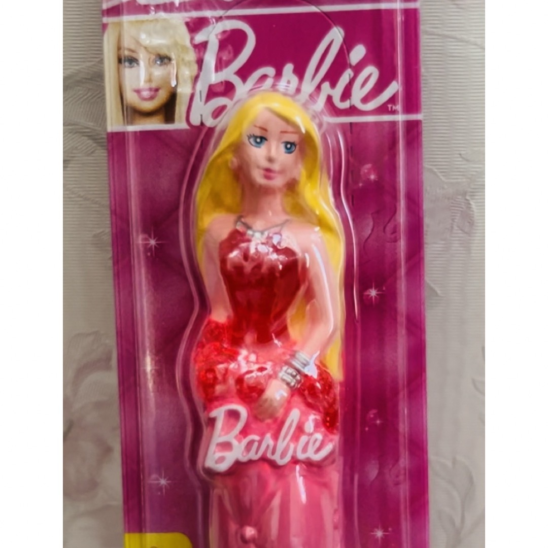 Barbie(バービー)のBarbie 光る歯ブラシ　新品未使用 コスメ/美容のオーラルケア(歯ブラシ/デンタルフロス)の商品写真