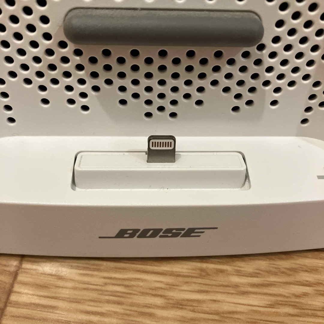 BOSE(ボーズ)のBOSEサウンドドックXPスピーカー スマホ/家電/カメラのオーディオ機器(ポータブルプレーヤー)の商品写真