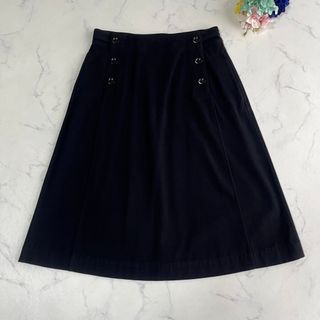 エムエイチエル(MHL.)のMHL. WOOLCOTTONDRILL 膝丈スカート Aライン(ひざ丈スカート)