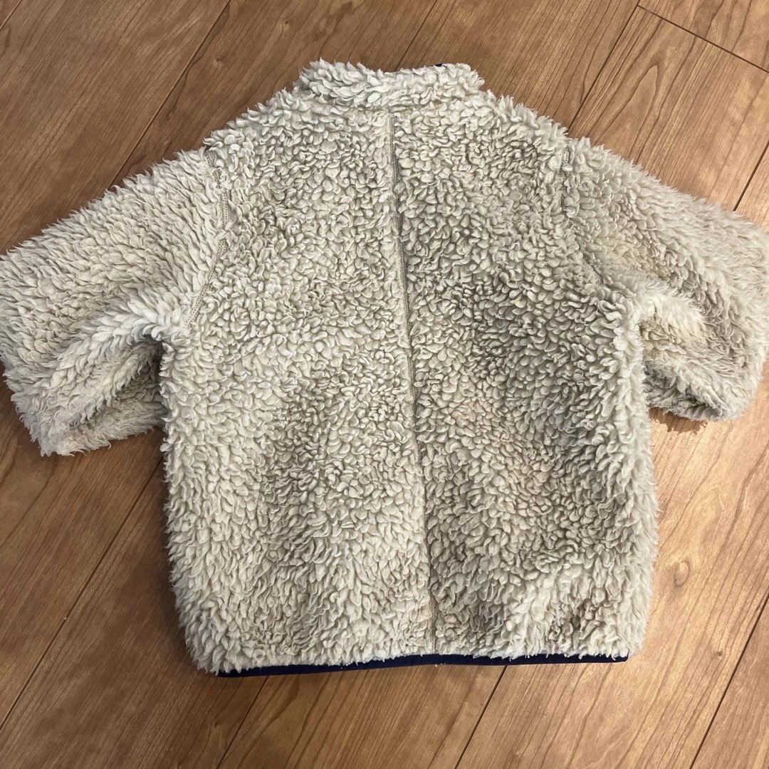 patagonia(パタゴニア)のPatagonia パタゴニア　ボア　アウター　5T キッズ/ベビー/マタニティのキッズ服女の子用(90cm~)(ジャケット/上着)の商品写真