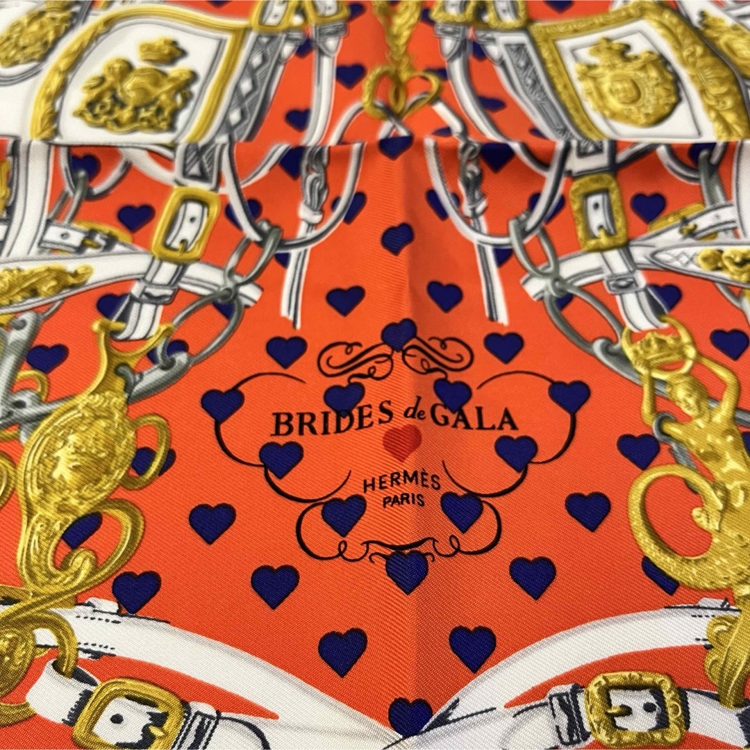 Hermes(エルメス)の【大幅値下】 Hermes BRIDESdeGALA LOVE プチカレ レディースのファッション小物(バンダナ/スカーフ)の商品写真