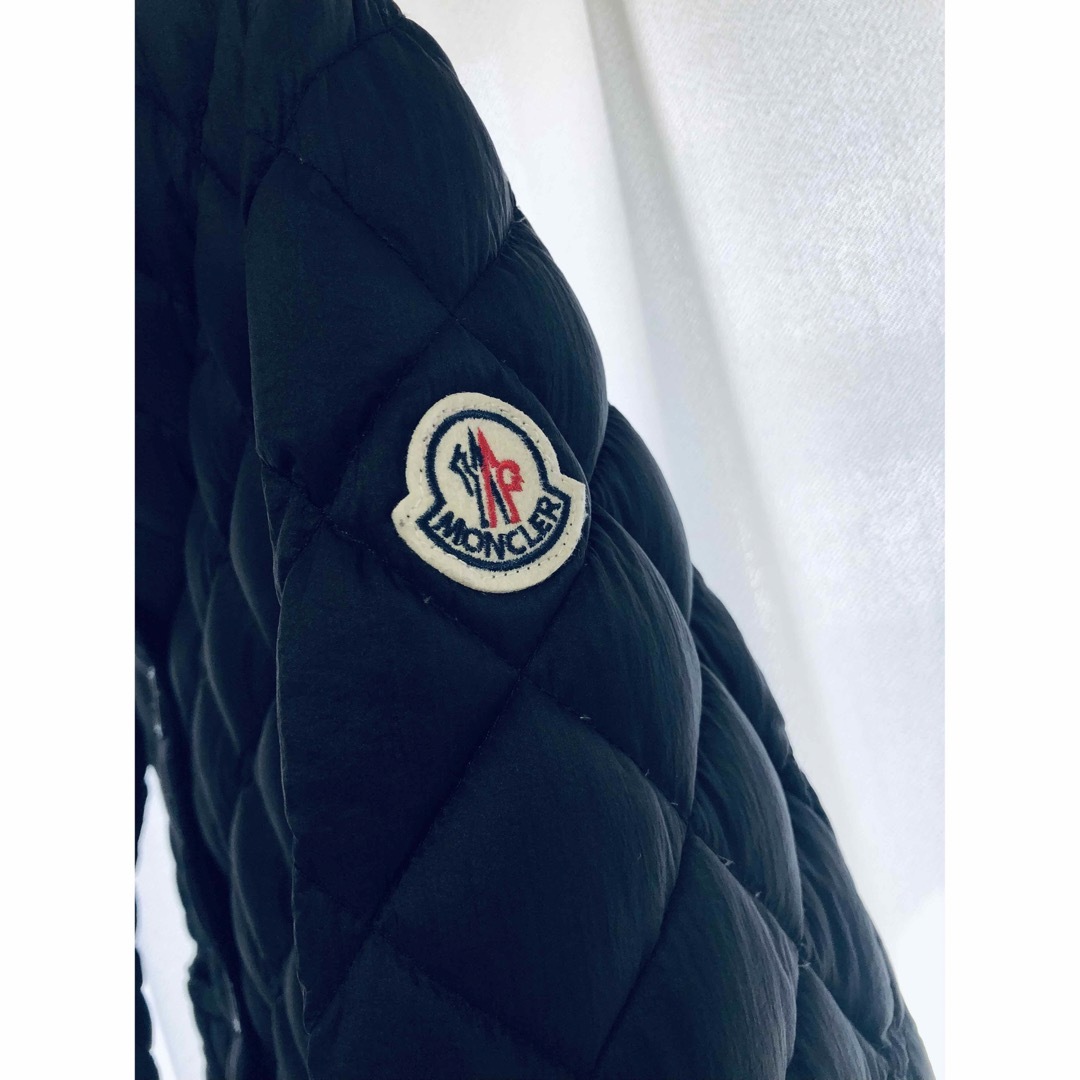 MONCLER(モンクレール)の値下げ！！【大人気】モンクレールダウン•ライトウェイト•38レディース レディースのジャケット/アウター(ダウンジャケット)の商品写真