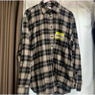 VETEMENTS - ヴェトモン 23SS UE63SH191W バックロゴプリント長袖 ...