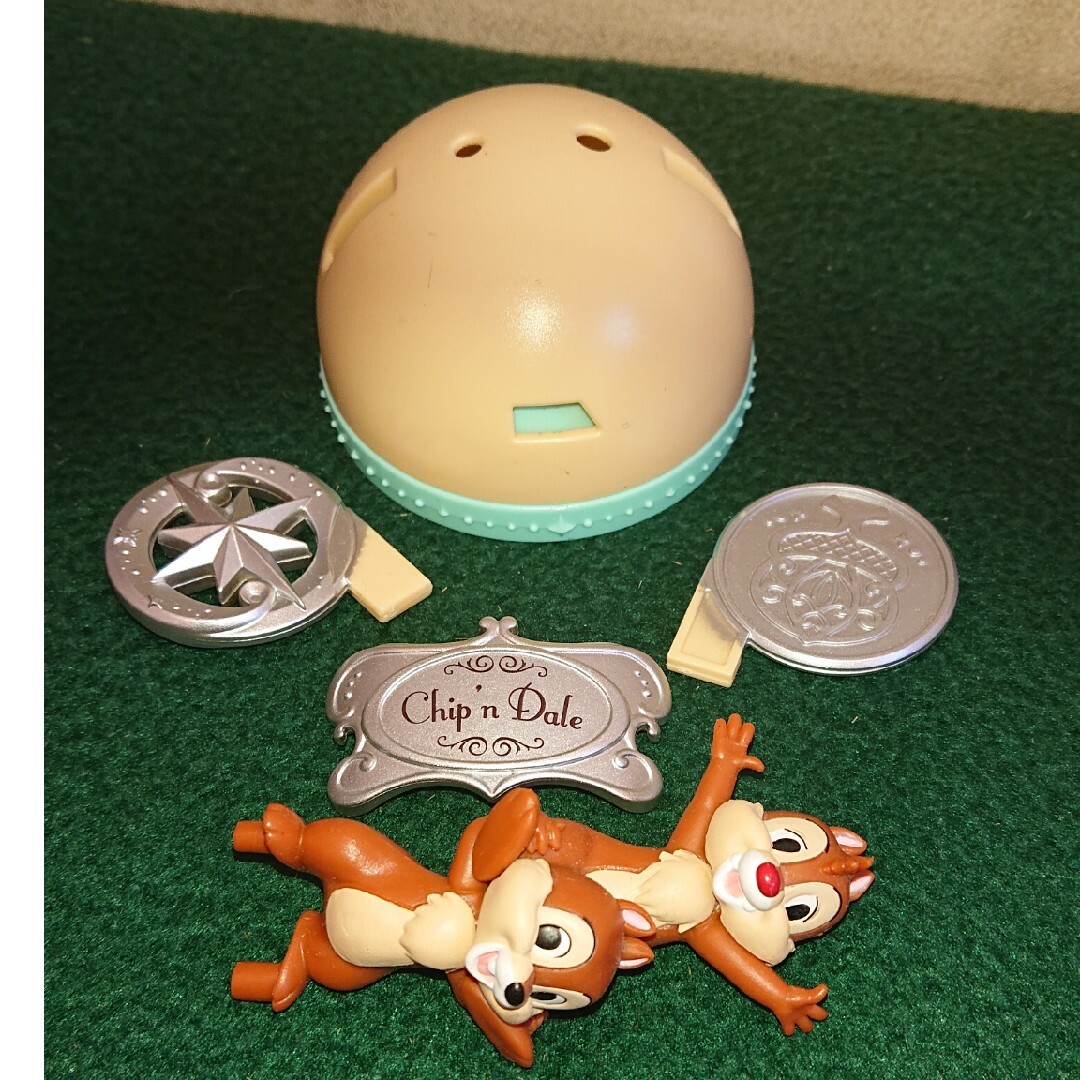 チップ&デール(チップアンドデール)のディズニー  チップ&デール プラスチックの置物 ‼️ エンタメ/ホビーのおもちゃ/ぬいぐるみ(キャラクターグッズ)の商品写真